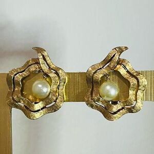 Mid century Signed Jomaz Gold-Tone Design& Pearl Clip-On Earrings Beautiful!